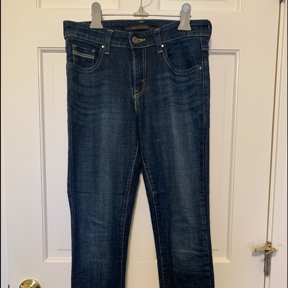 Levi’s mid rise jeans